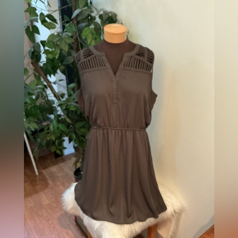 Maurice’s Lattice Shoulder V-Neck Dress – Gray – Size XL – NEW - Picture 15 of 15
